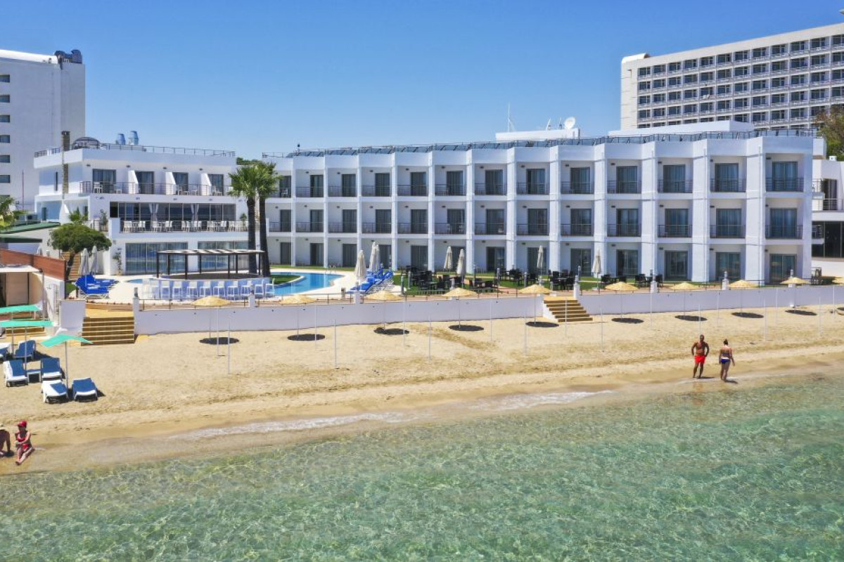Mimoza Beach Hotel