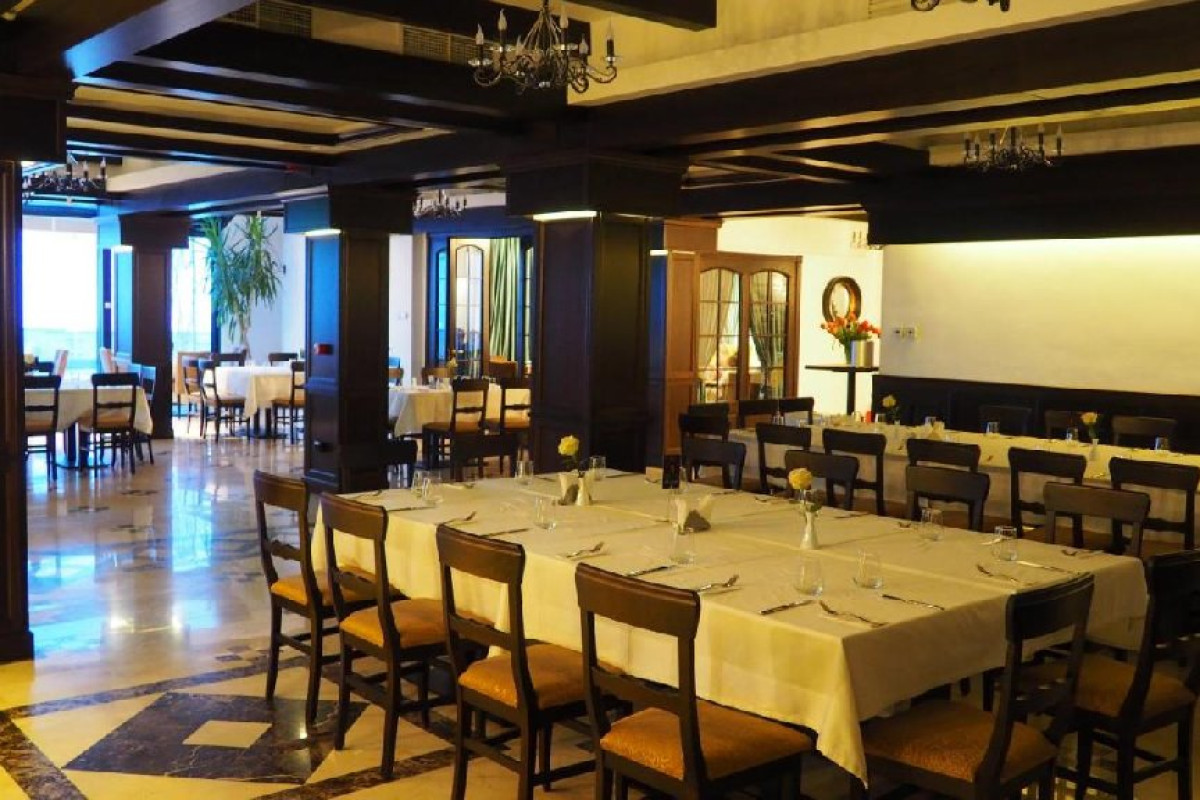 HOTEL CASTELNOR