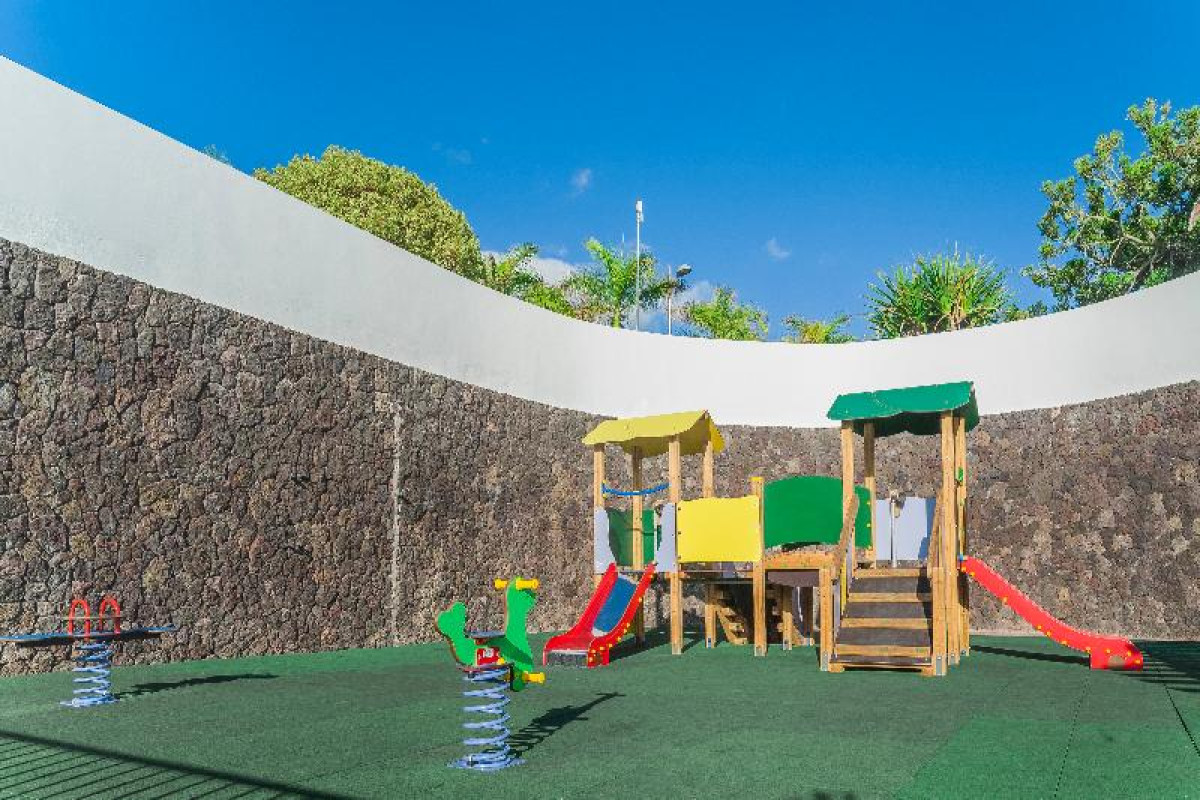 Sunset Harbour Club