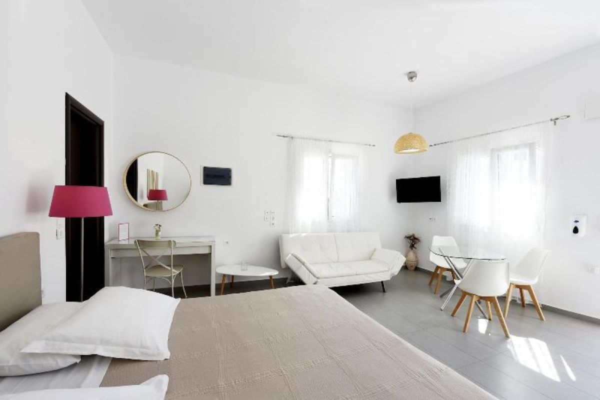 Tsakanos Home