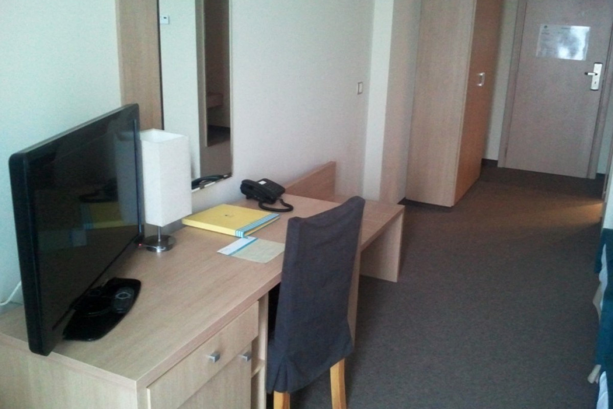 Azalia (St.Constantin:E) 4*