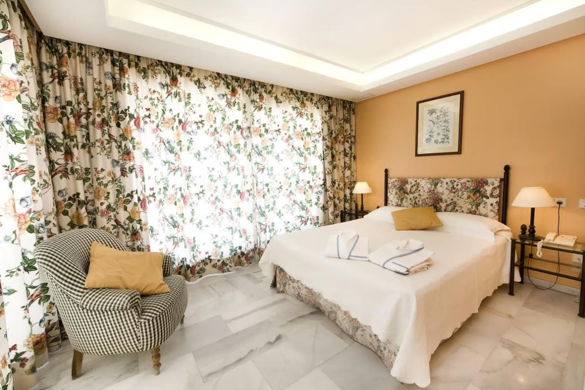 Monarque Sultan Aparthotel