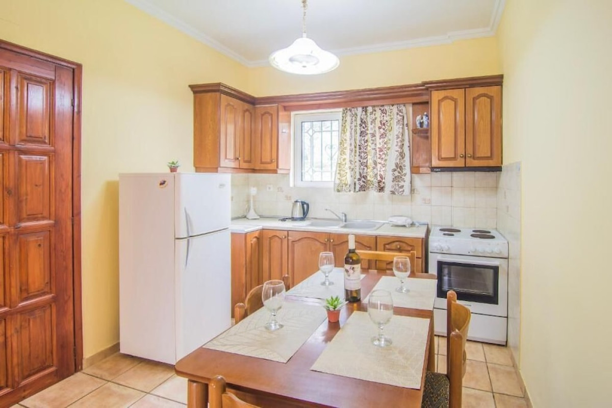 TONIA APARTMENTS