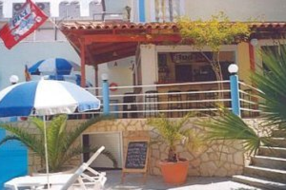 DIMITRA APARTHOTEL