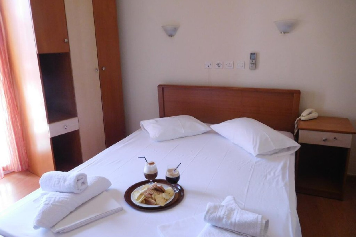 EFSTRATIOS HOTEL