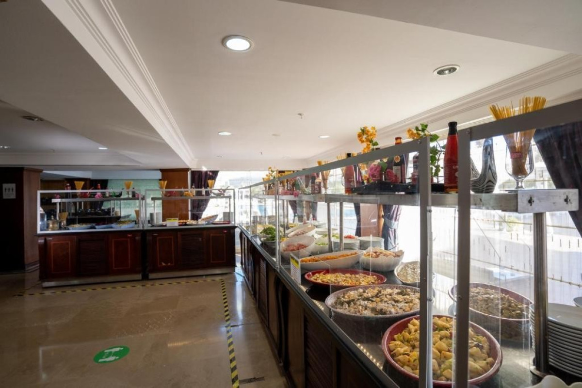 Latanya Park Resort