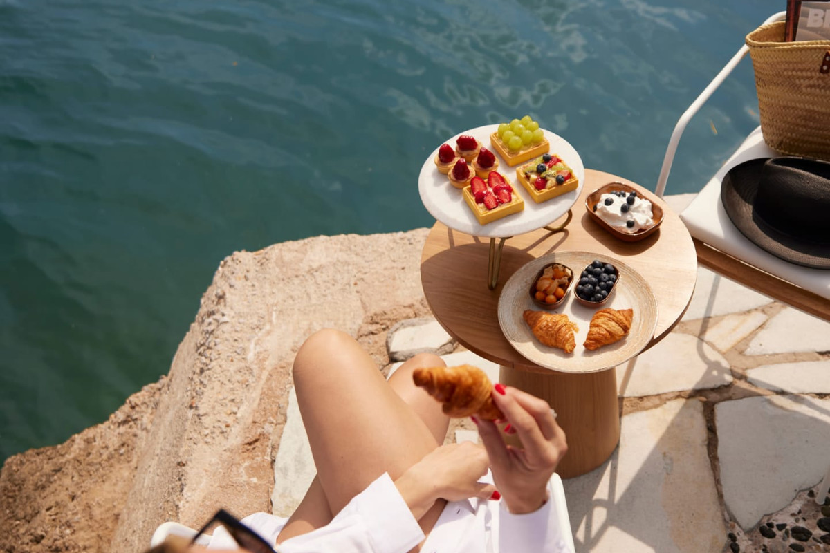 Brown Beach Chalkida Kosher Resort