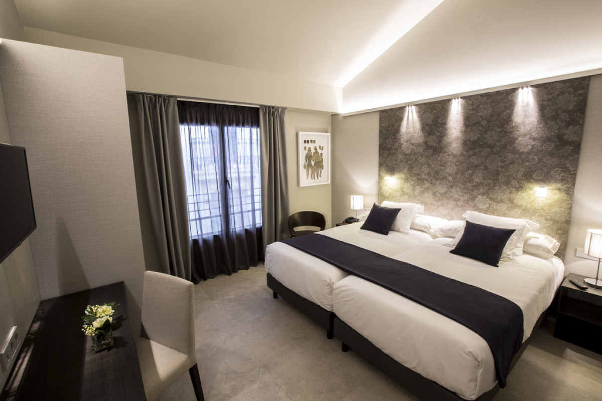 VINCCI MERCAT HOTEL