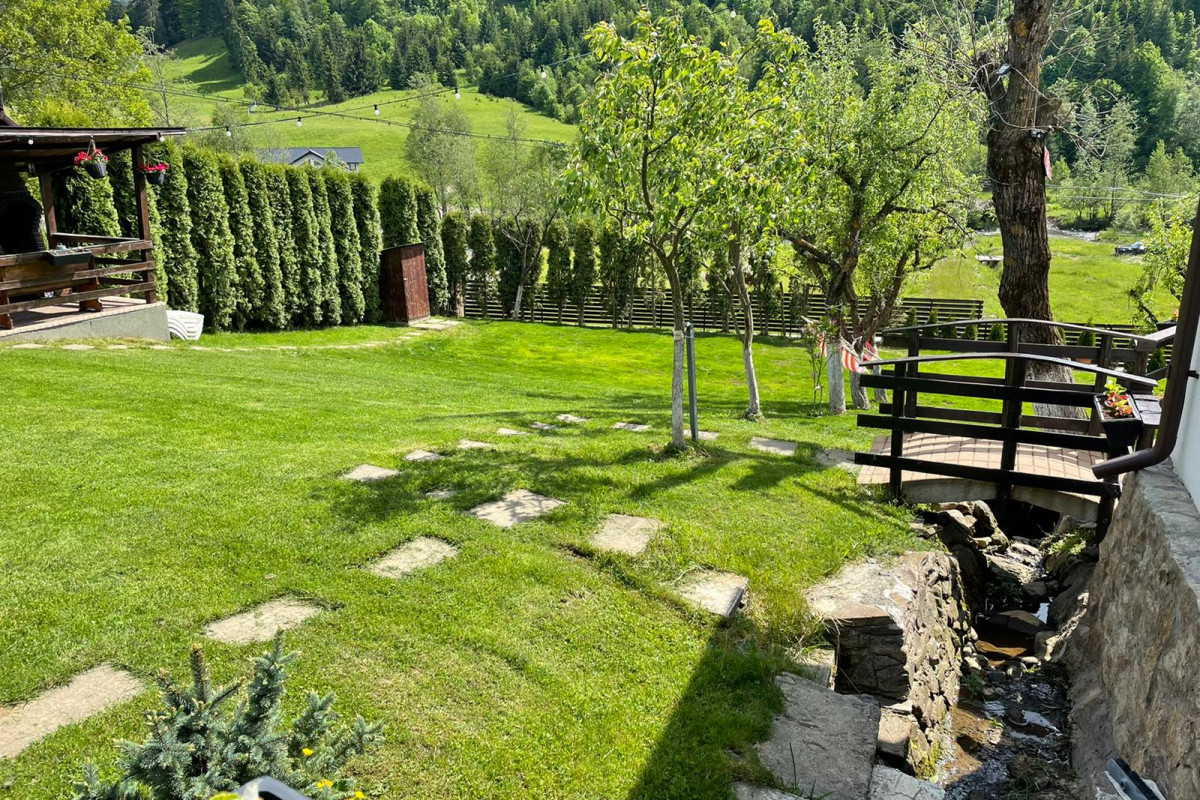 Cazare Colibita Casa Lipan