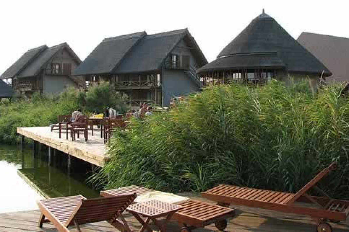COMPLEX GREEN VILLAGE