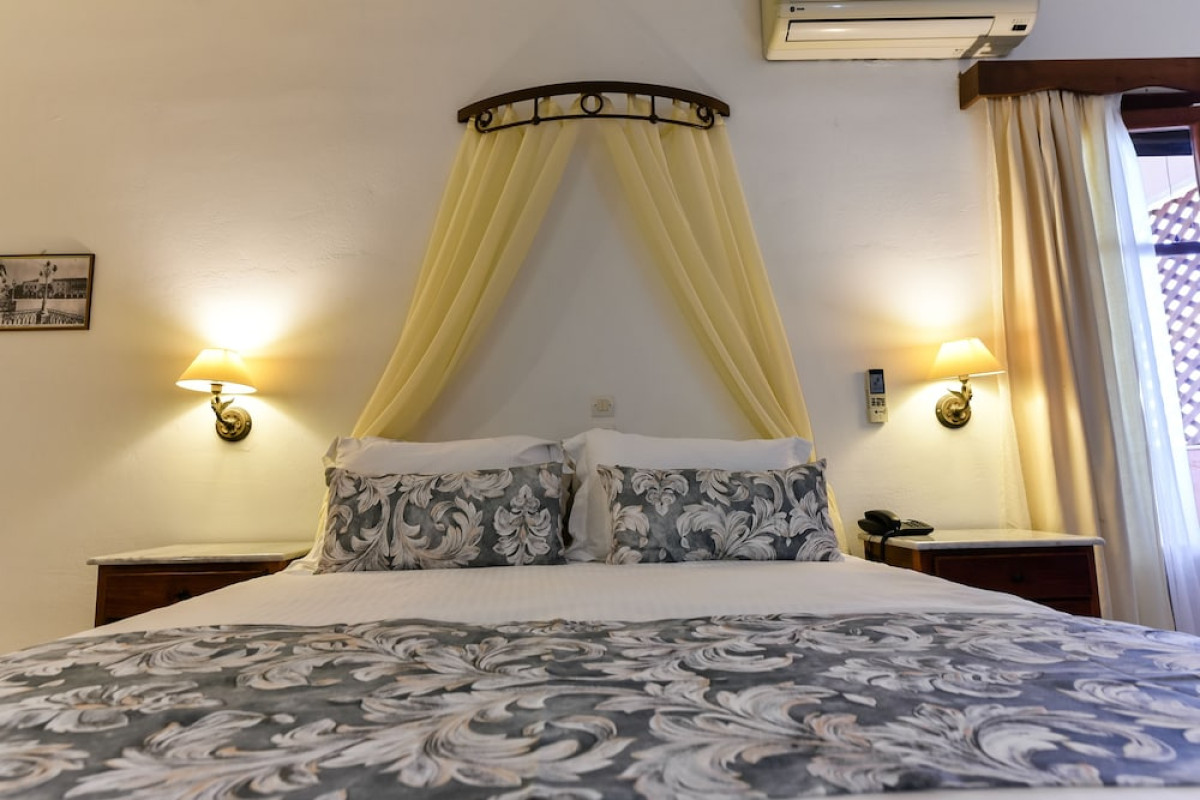 SEA VIEW VILLAGE STUDIOS AND APARTMENTS