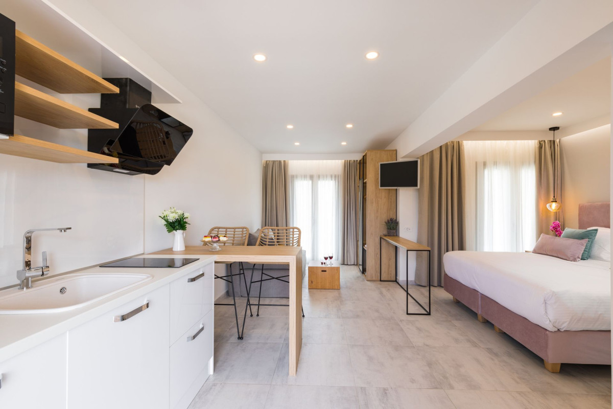 V Luxury Suites Corfu