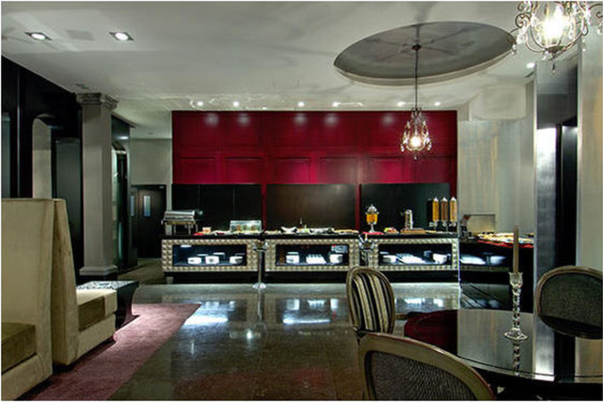 VINCCI PALACE HOTEL
