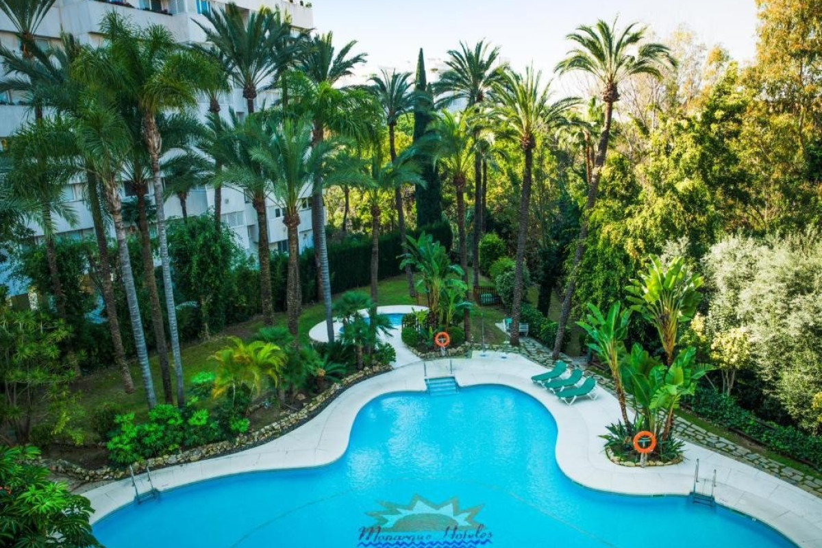 Monarque Sultan Aparthotel