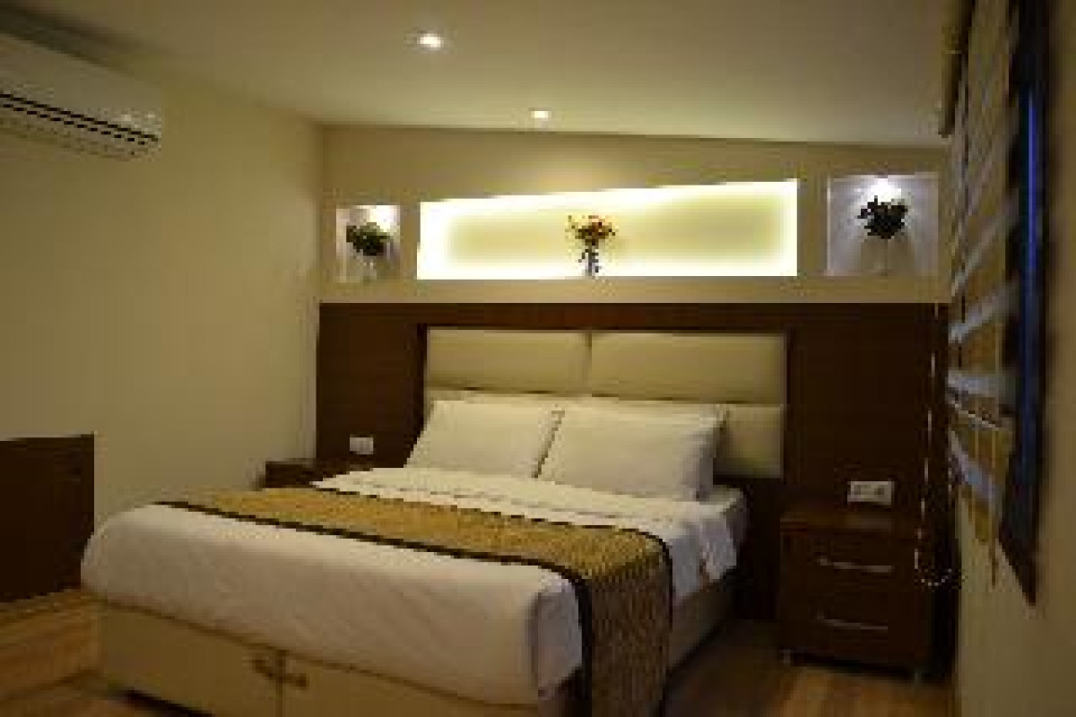 SEVEN DAYS HOTEL