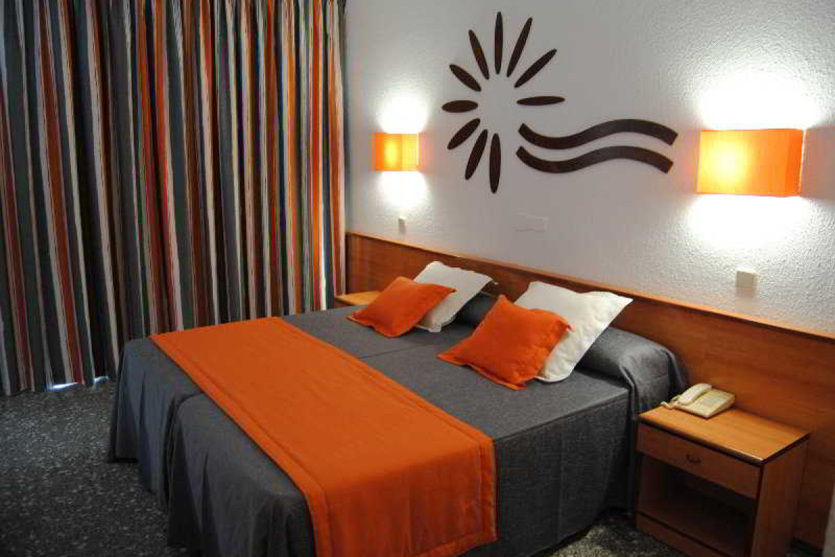 HOTEL CALA FONT