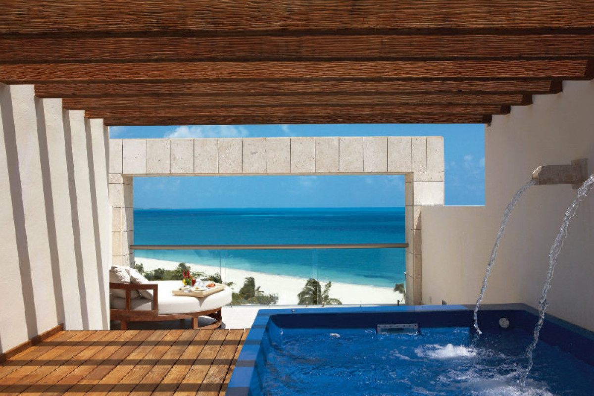 Excellence Playa Mujeres
