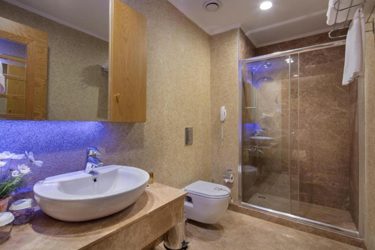 Granada Luxury Resort