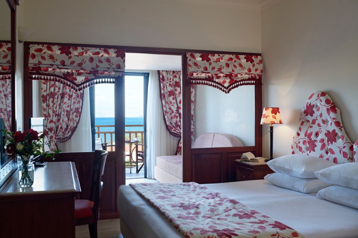 Roda Beach Resort  Spa