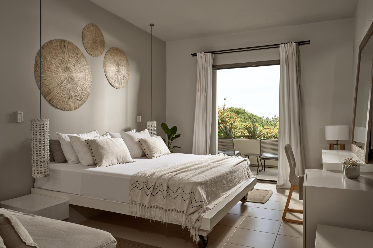 The Bay Hotel & Suite