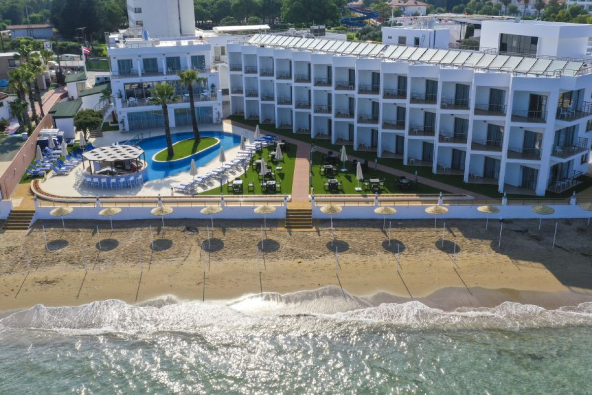 Mimoza Beach Hotel