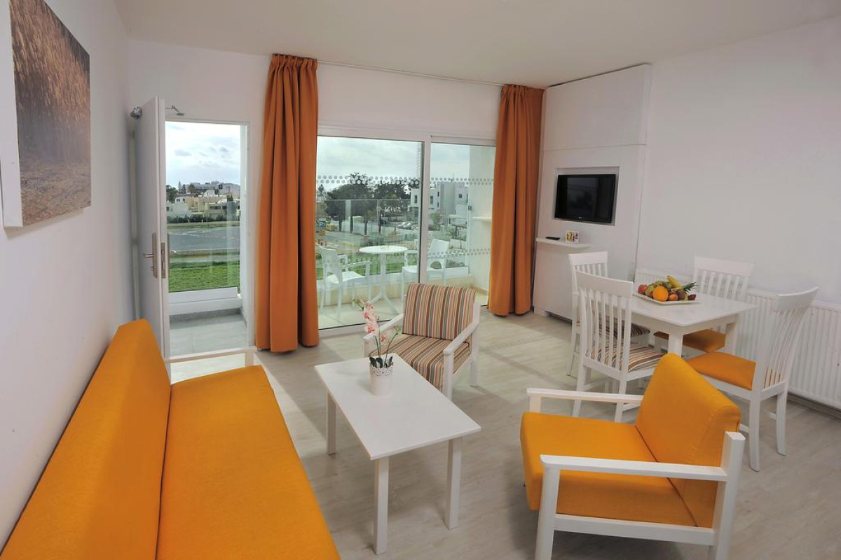 LIQUID HOTEL APARTMENTS
