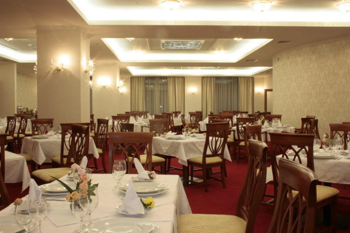 HOTEL MAXIM