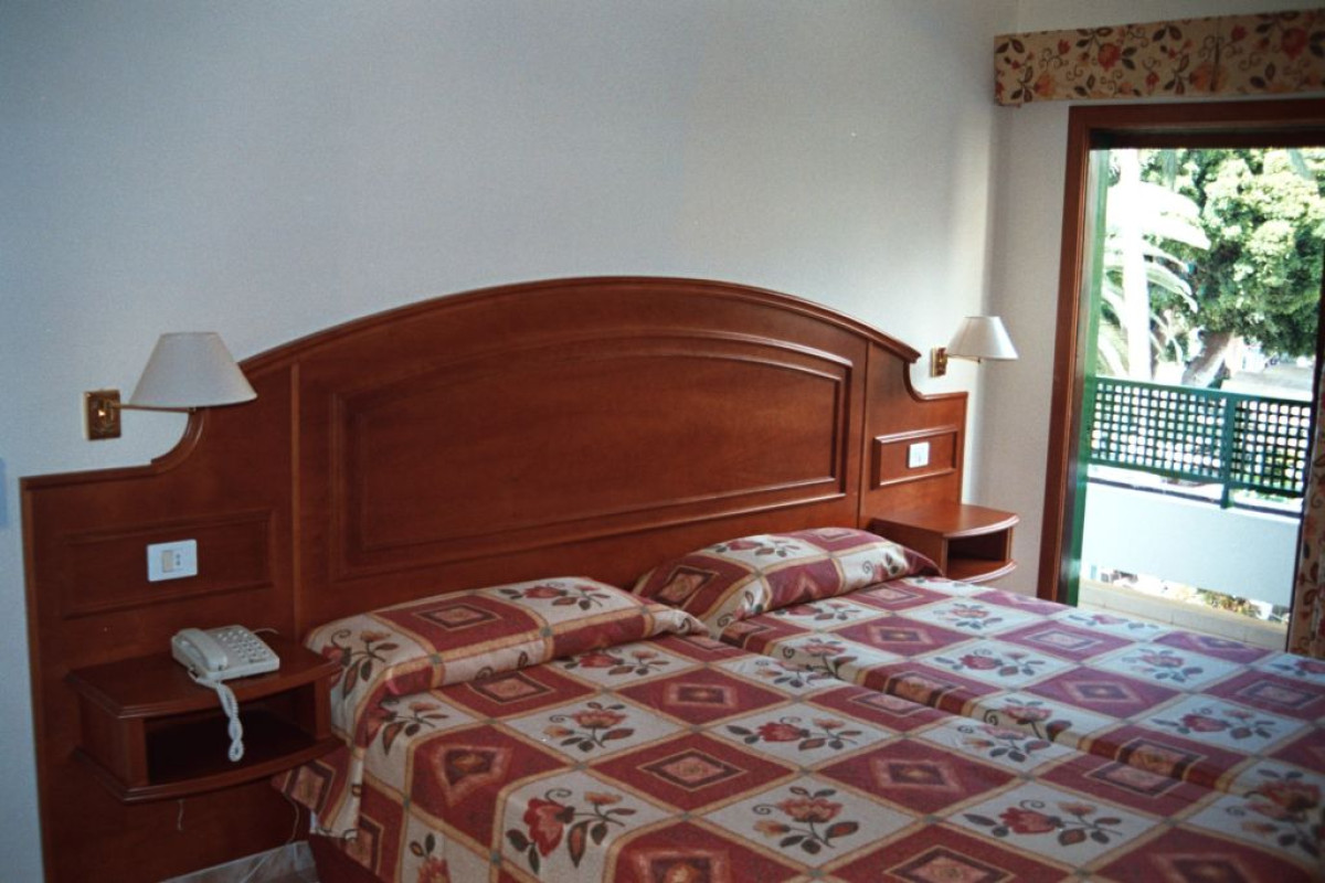 Aparthotel Tropical