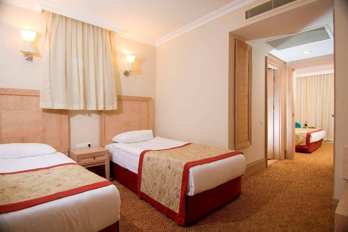 ORANGE COUNTY RESORT HOTEL BELEK