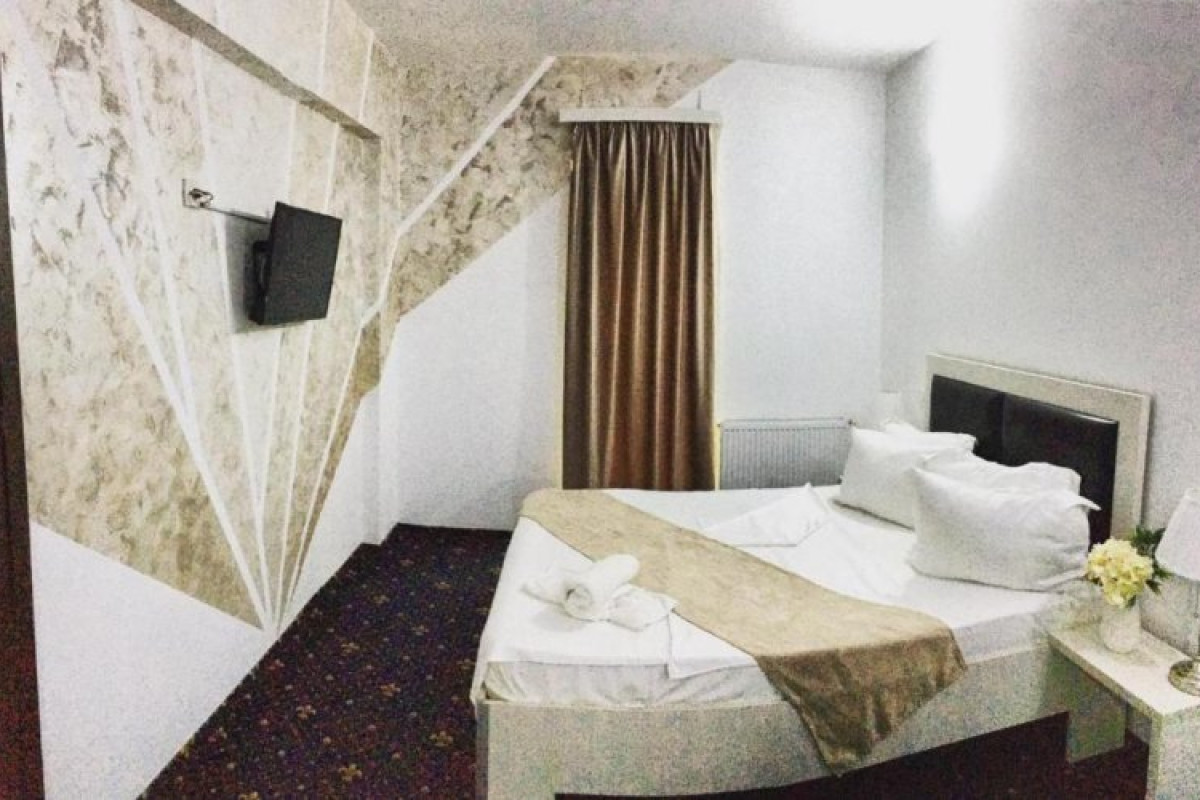 Hotel Charter
