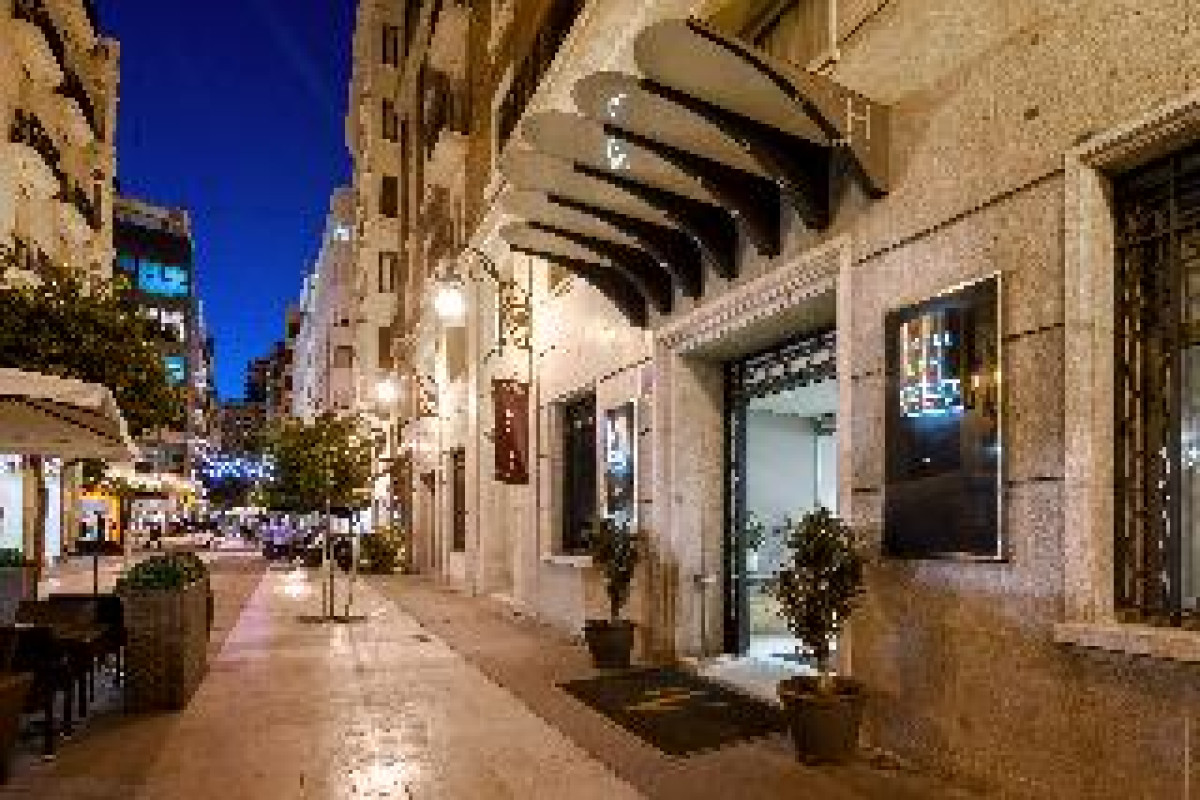 VINCCI LYS HOTEL
