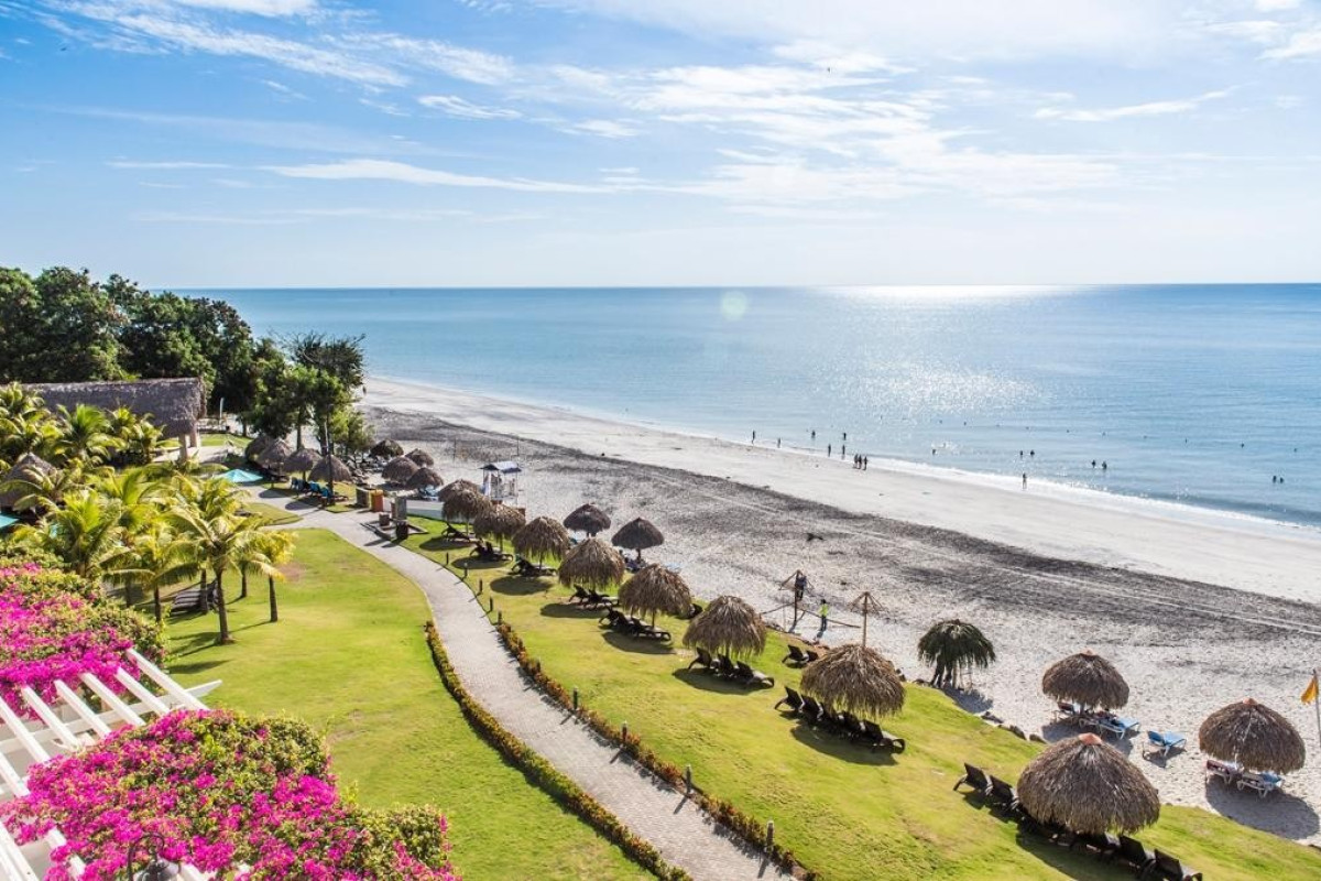 Gran Evenia Bijao Beach Resort