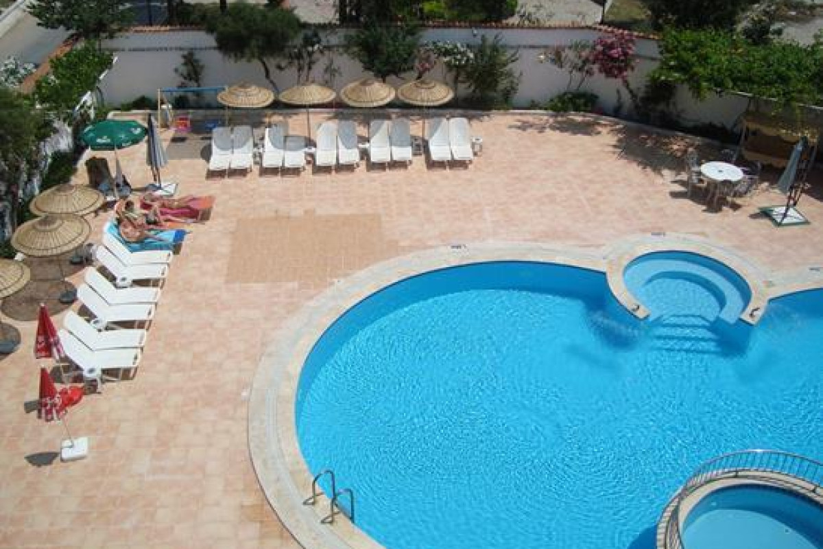 GOLDEN MOON APART HOTEL