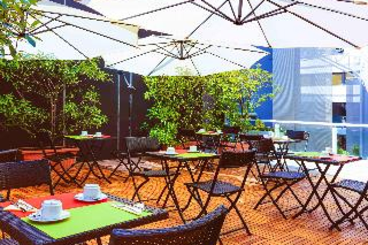 IBIS STYLES MILANO AGRATE BRIANZA (20 KM FROM MILAN)