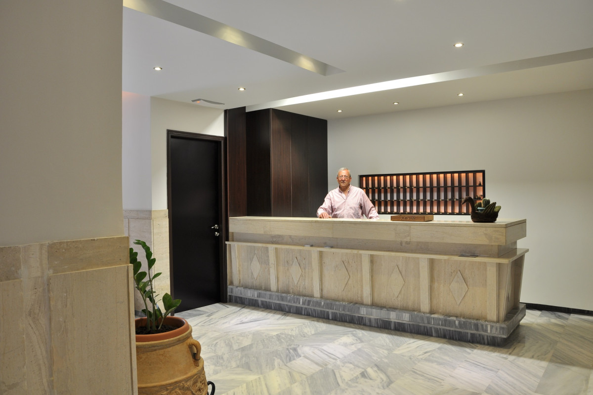 Dimitris Paritsa Hotel