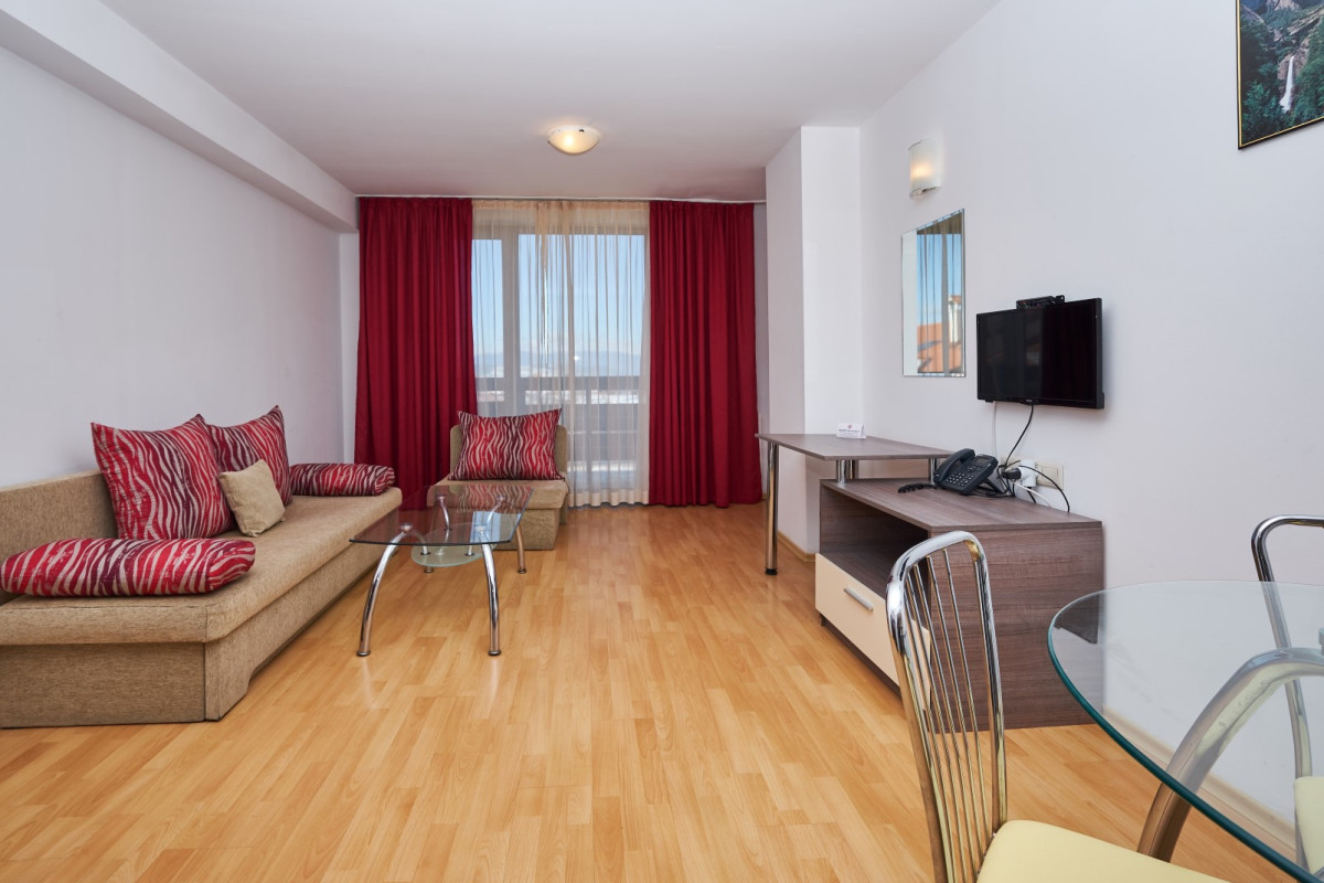 Mountain Paradise By the Walnut Trees (Bansko) 4*