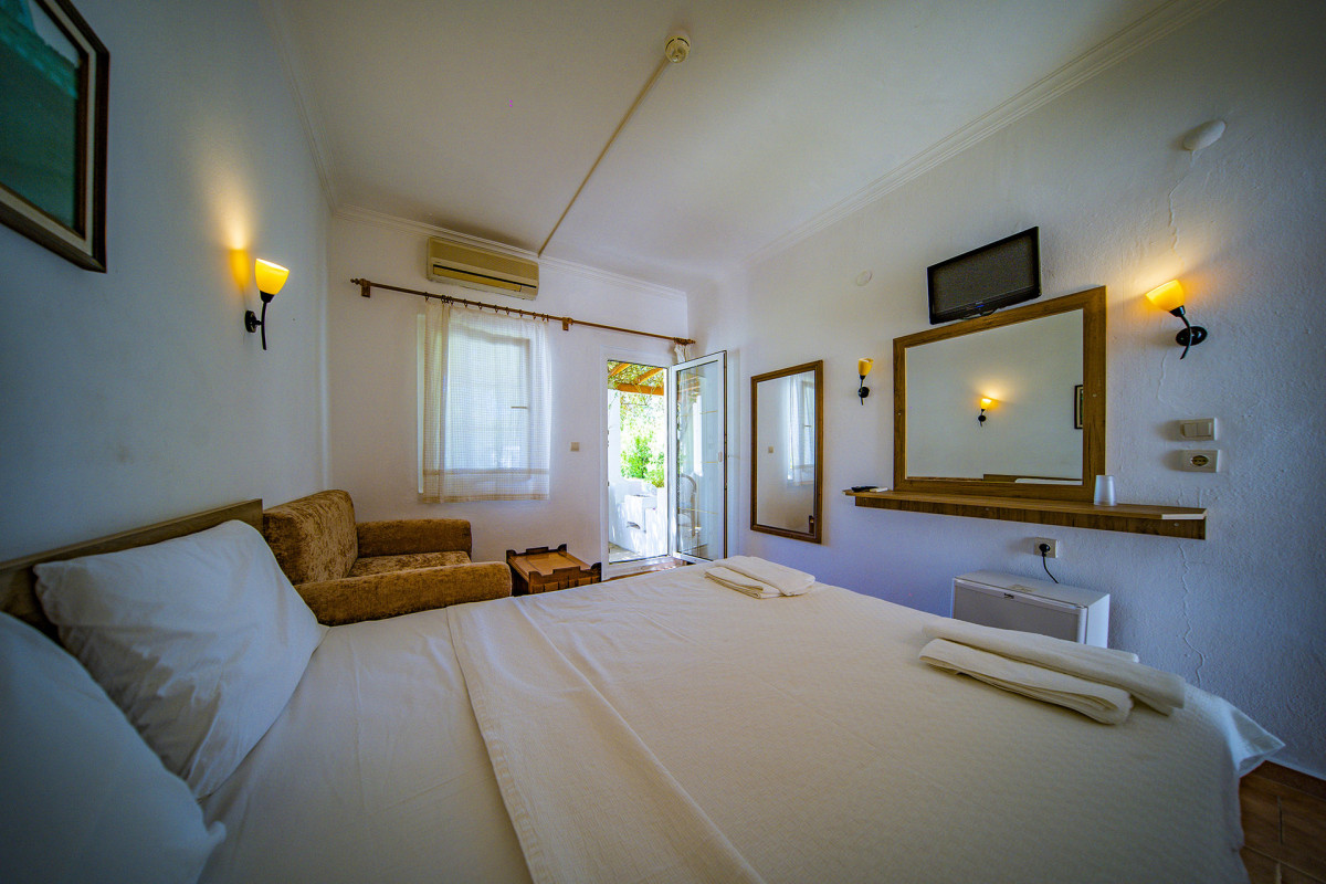 Nagi Beach Hotel