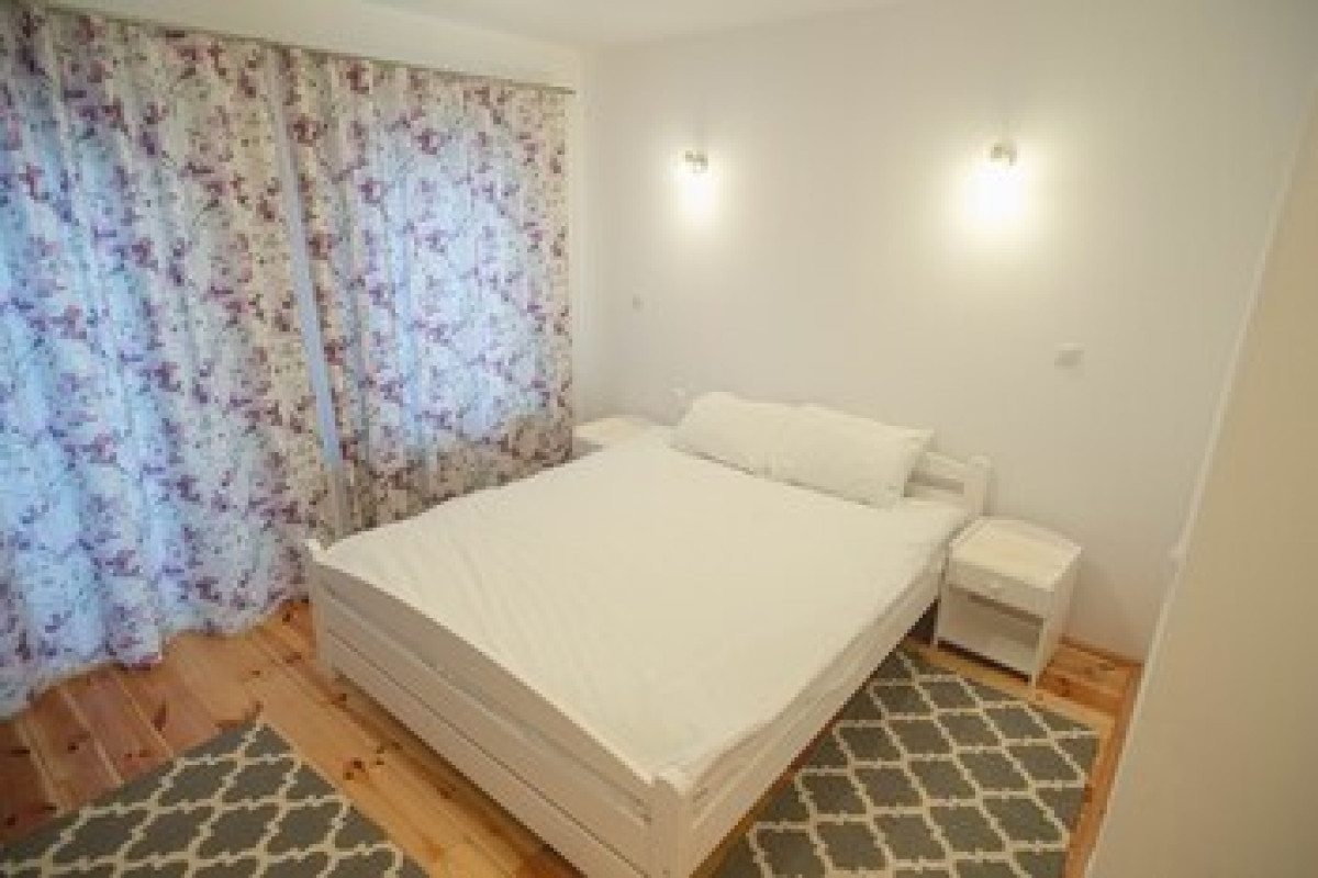 PENSIUNEA LIVADA AMELY