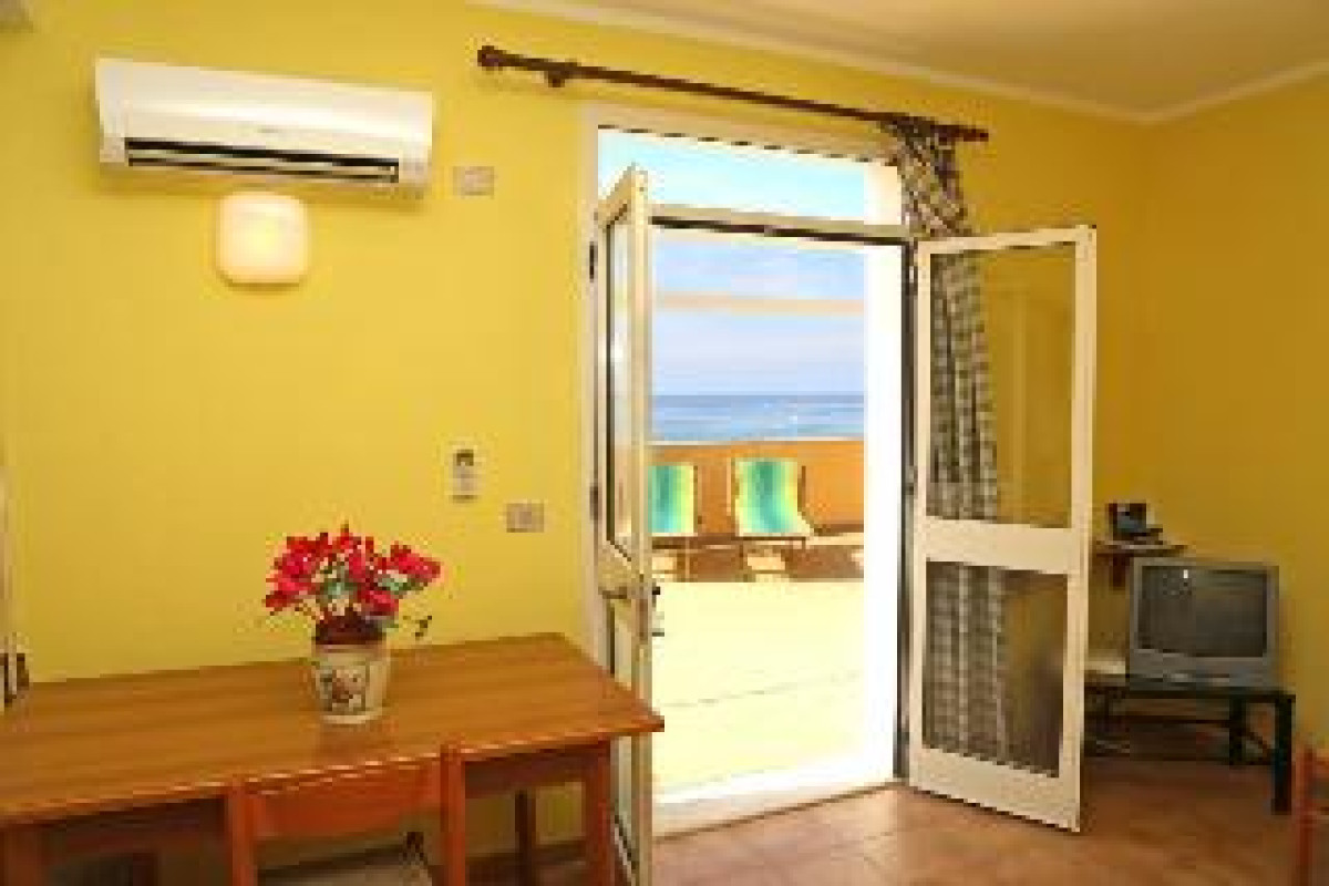 HOTEL RESIDENCE AMPURIAS