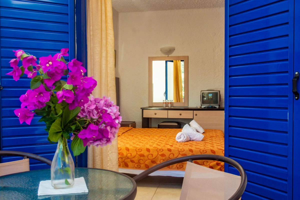 Elena Hotel