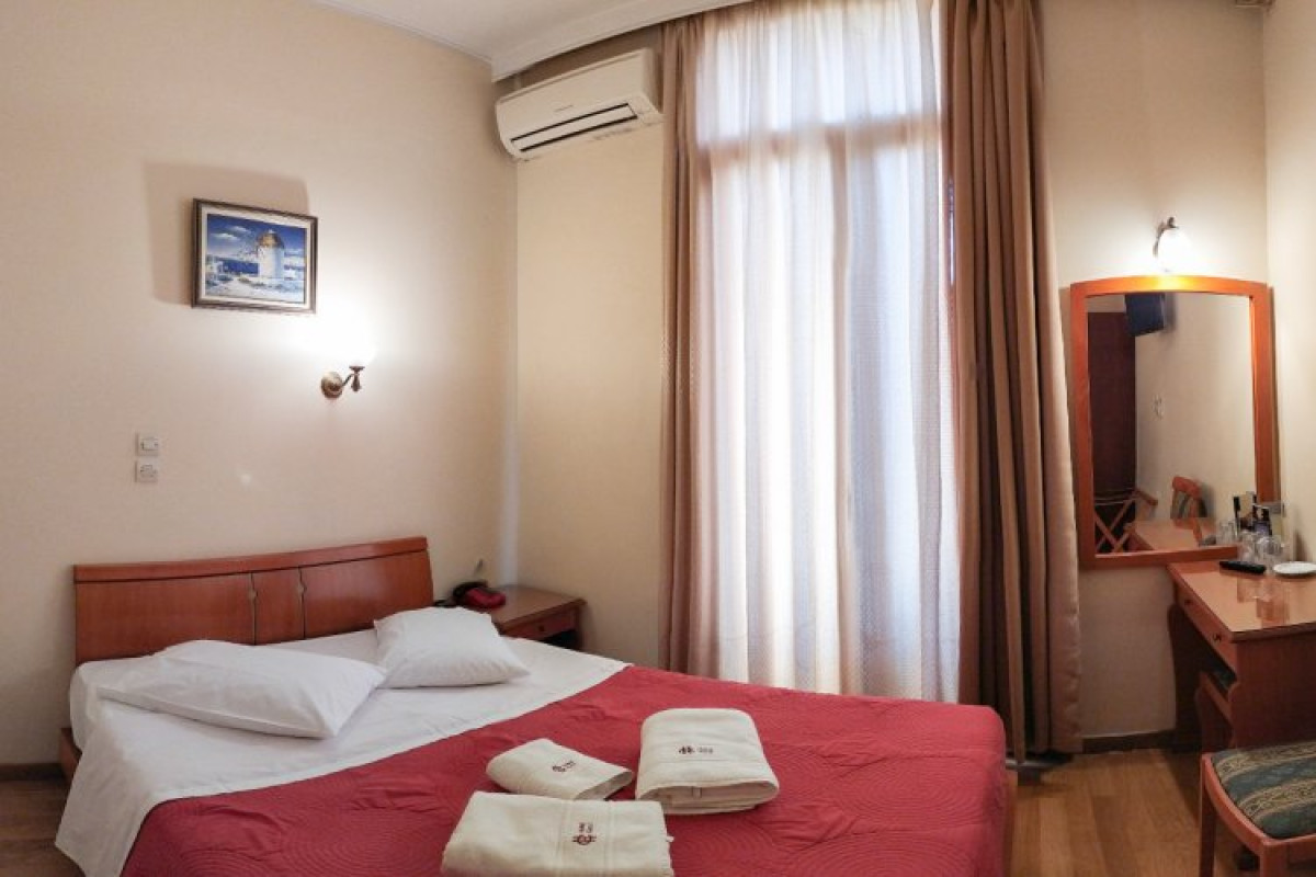 Cecil Hotel