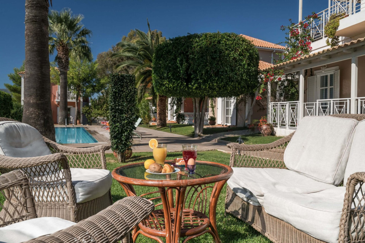 Aeolos Boutique Hotel  Suites