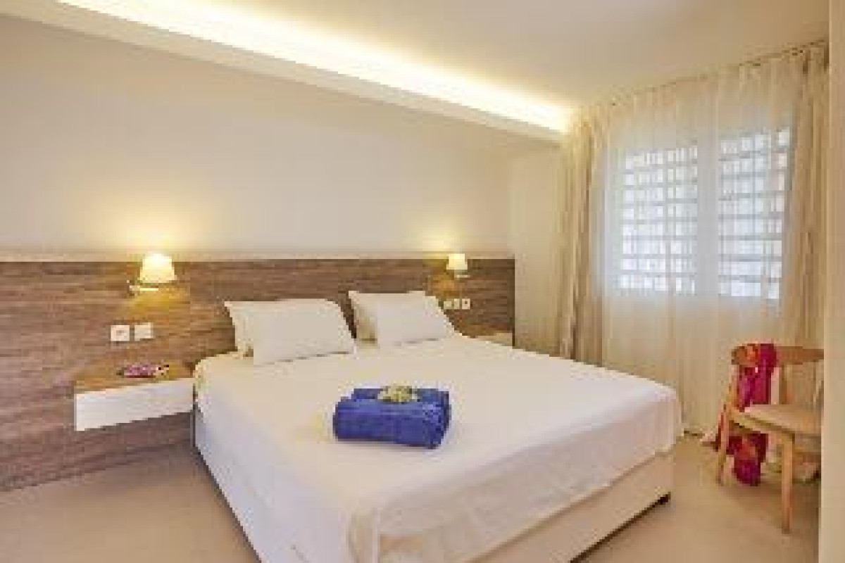 LE BEACH CLUB