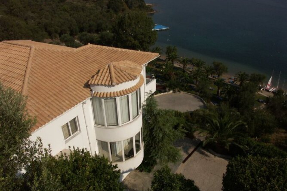 Dimitra Apartments