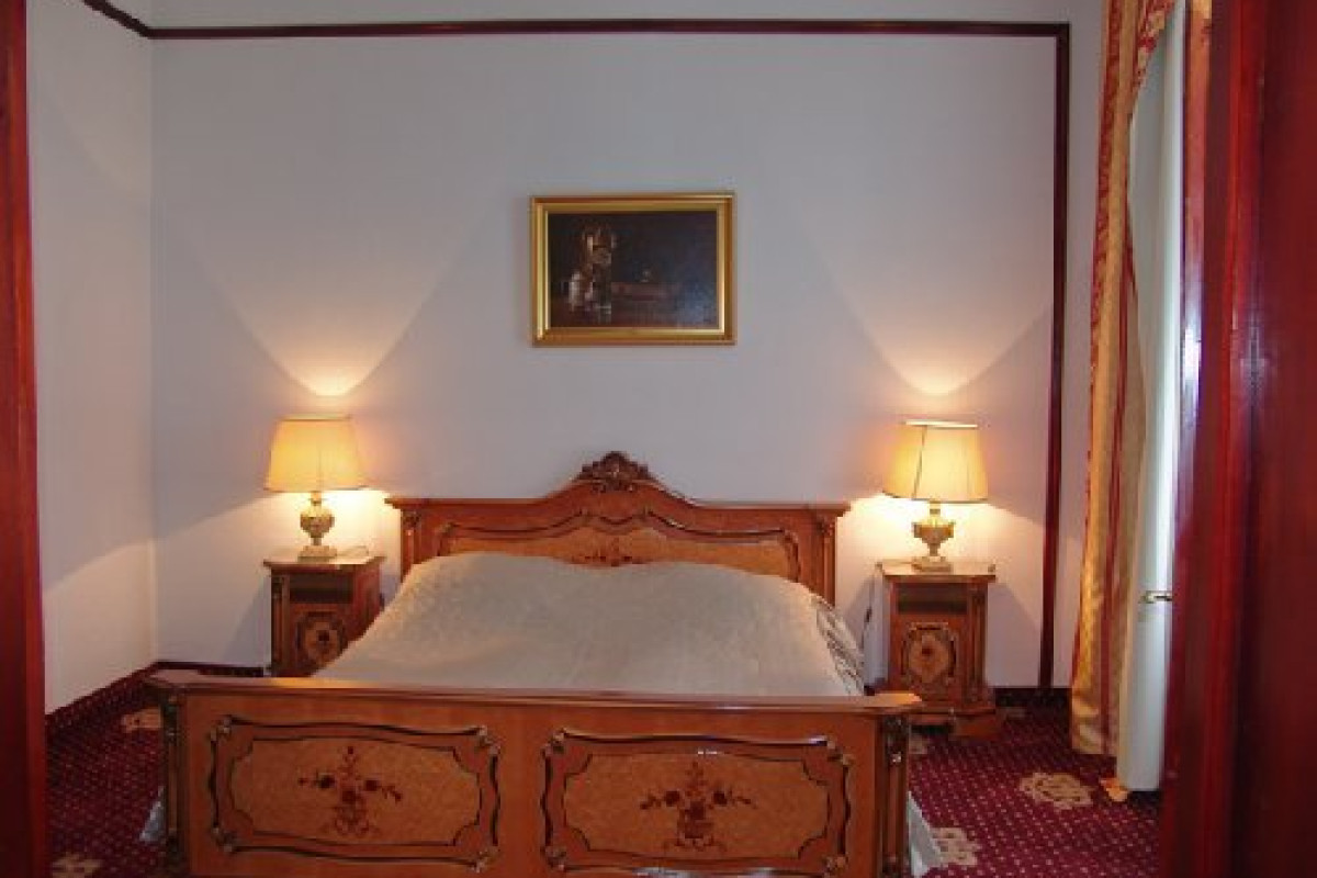 Imparatul Romanilor