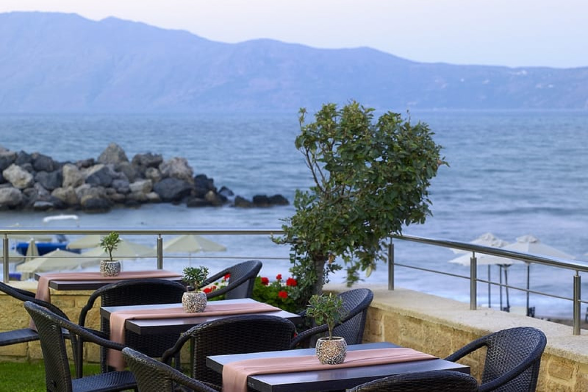 Molos Bay Hotel