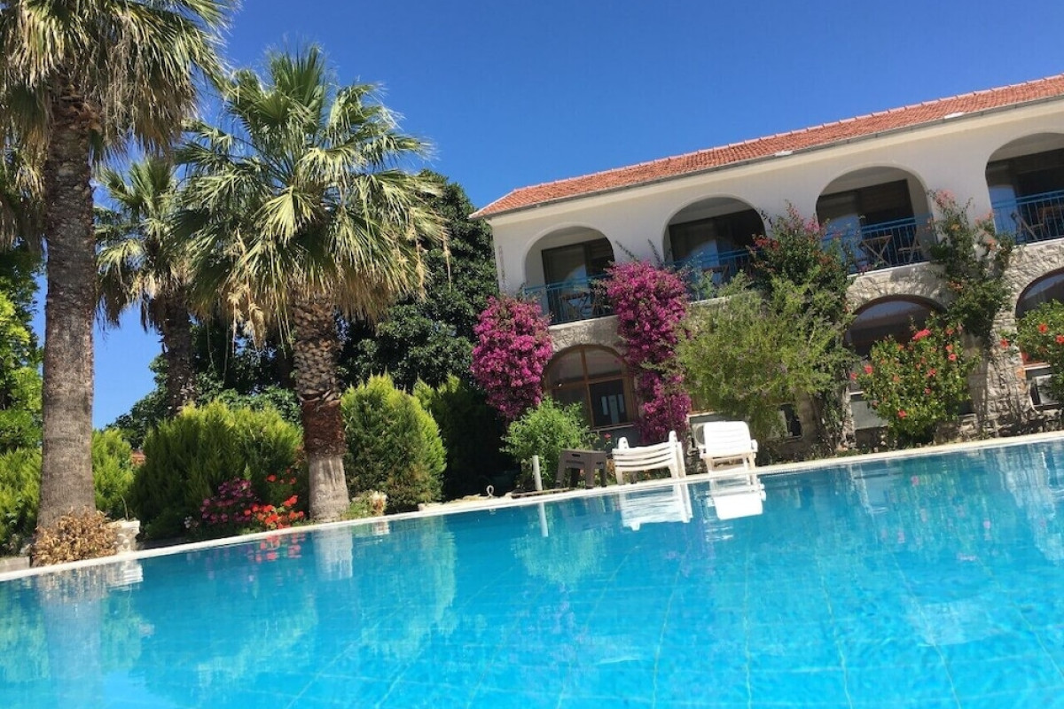 BURC HOTEL