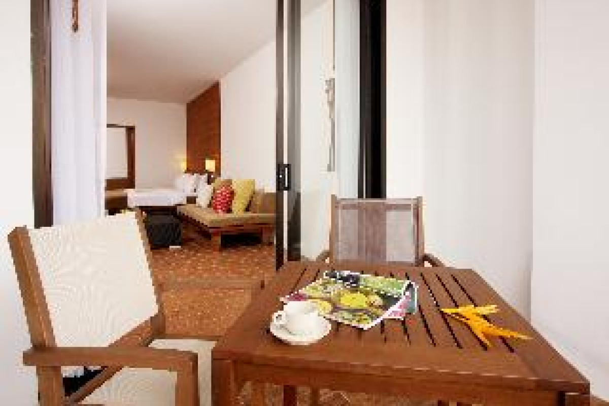 KAMALA BEACH RESORT