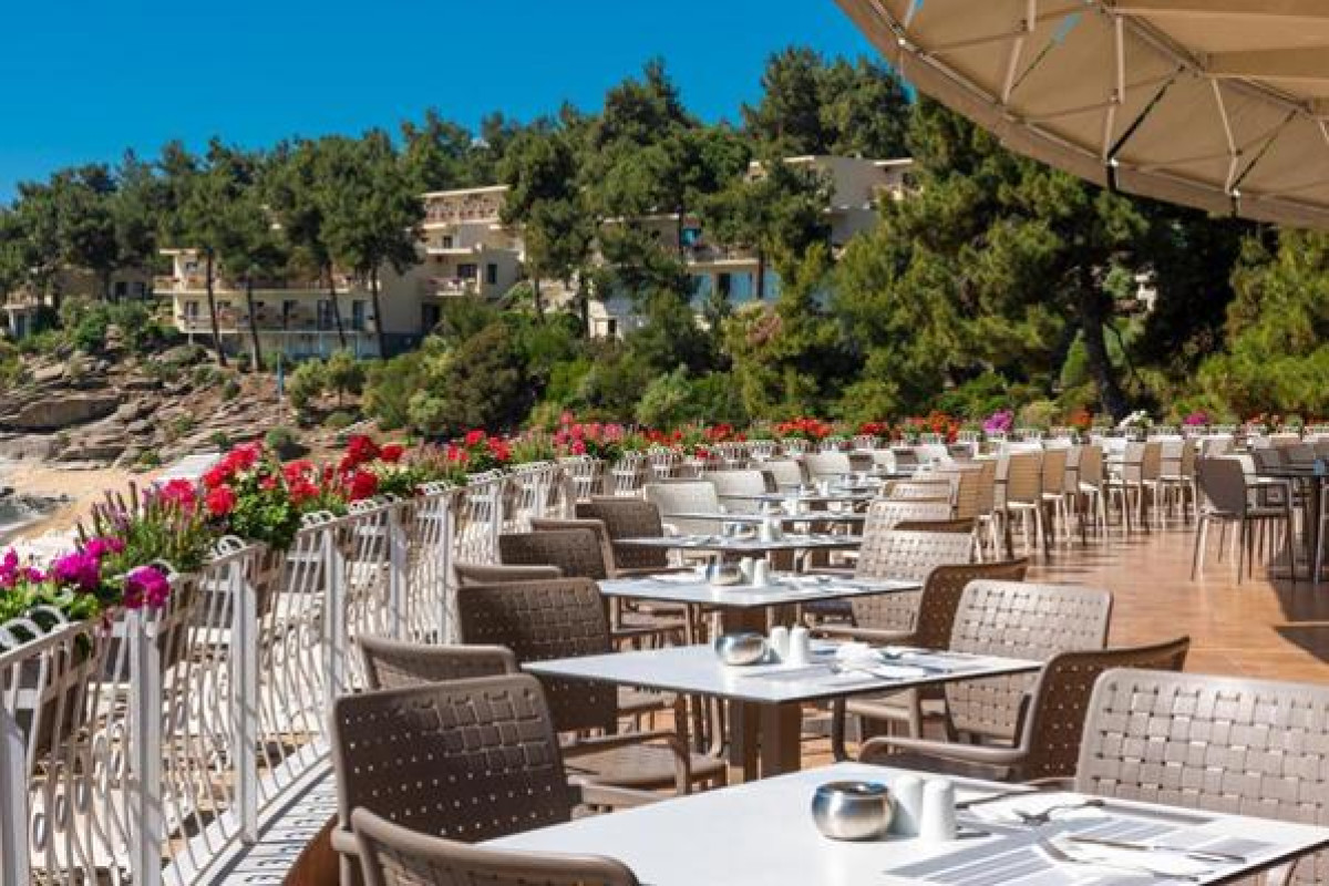 Tosca Beach Hotel