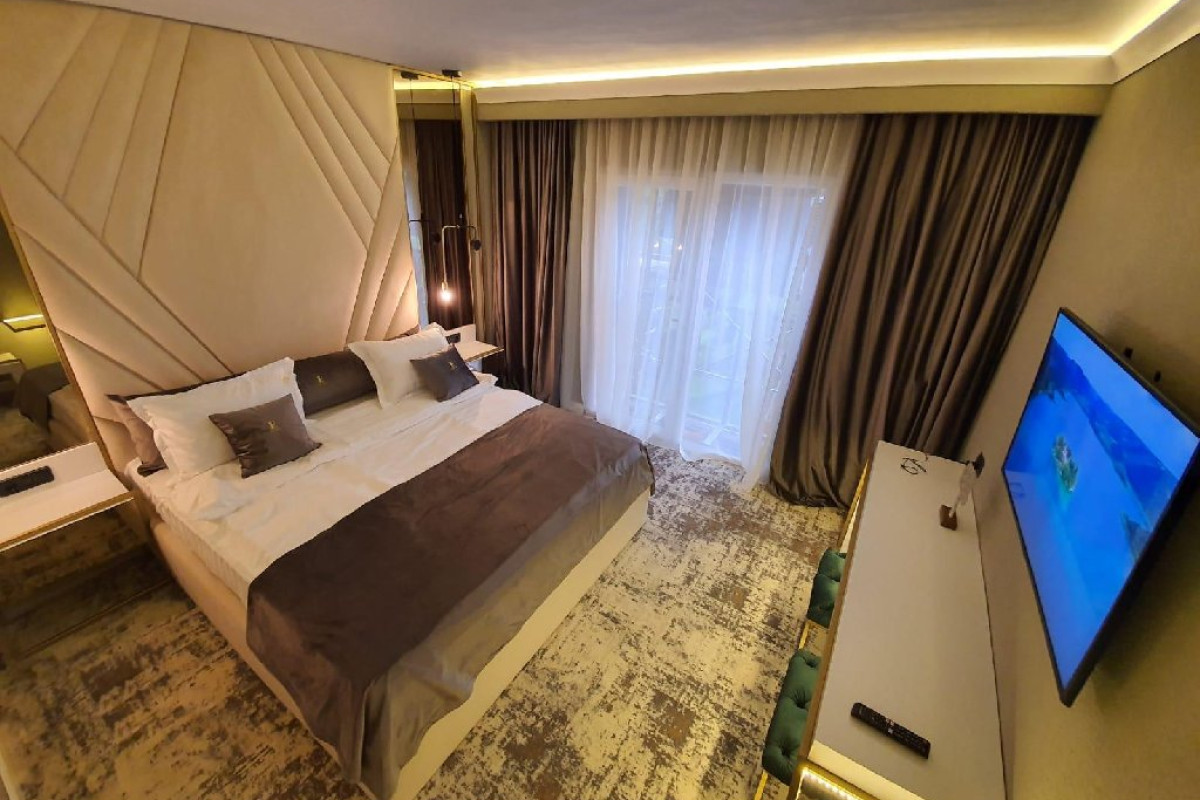HOTEL ELEXUS PREDEAL